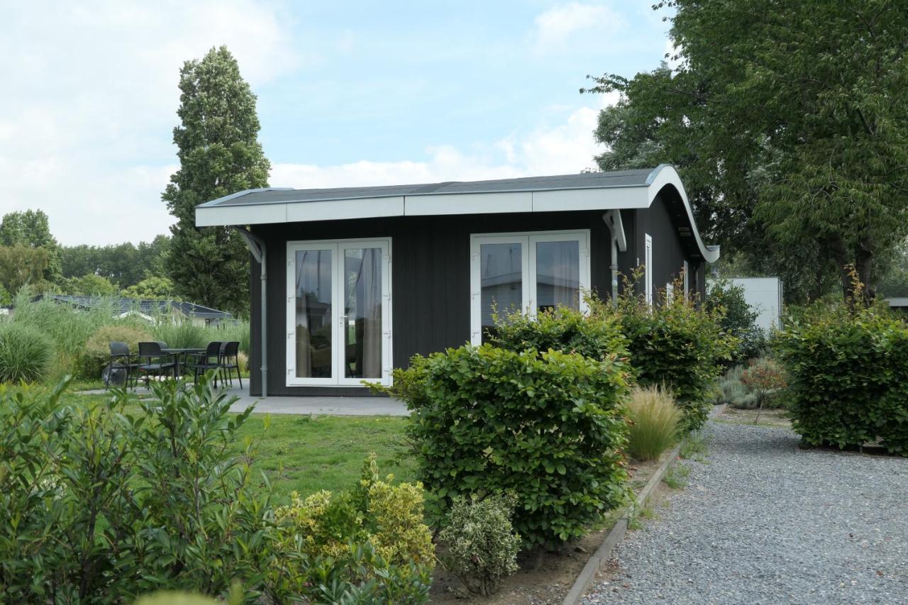 Europarcs De Biesbosch Hotell Willemsdorp Rom bilde