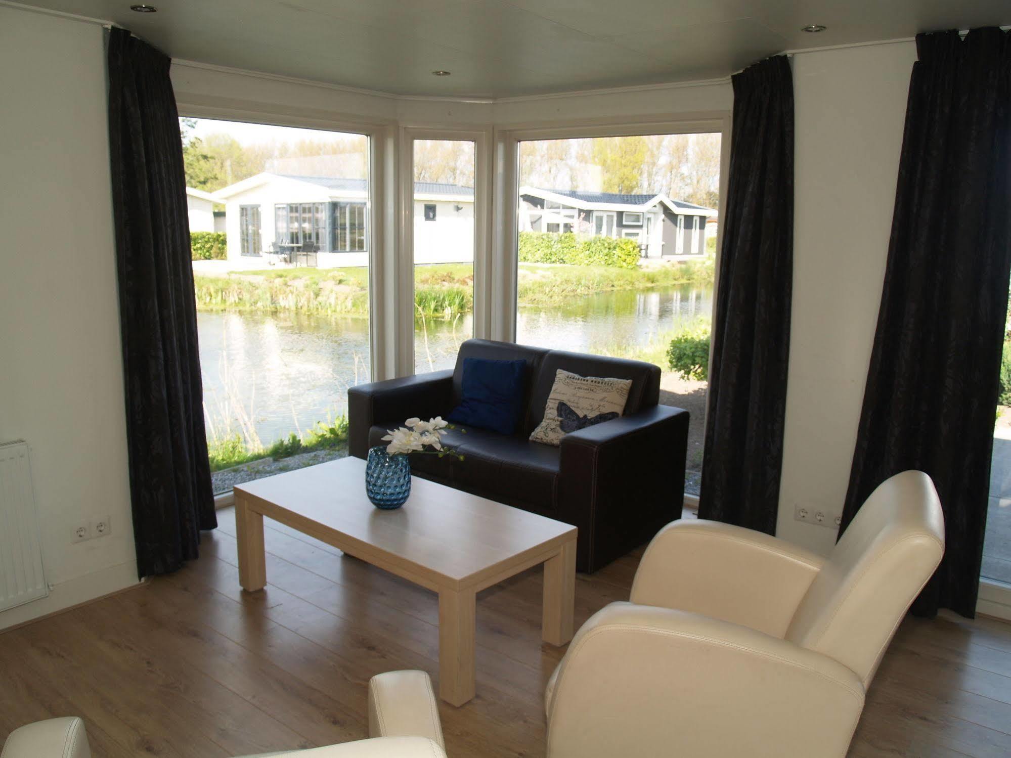 Europarcs De Biesbosch Hotell Willemsdorp Eksteriør bilde