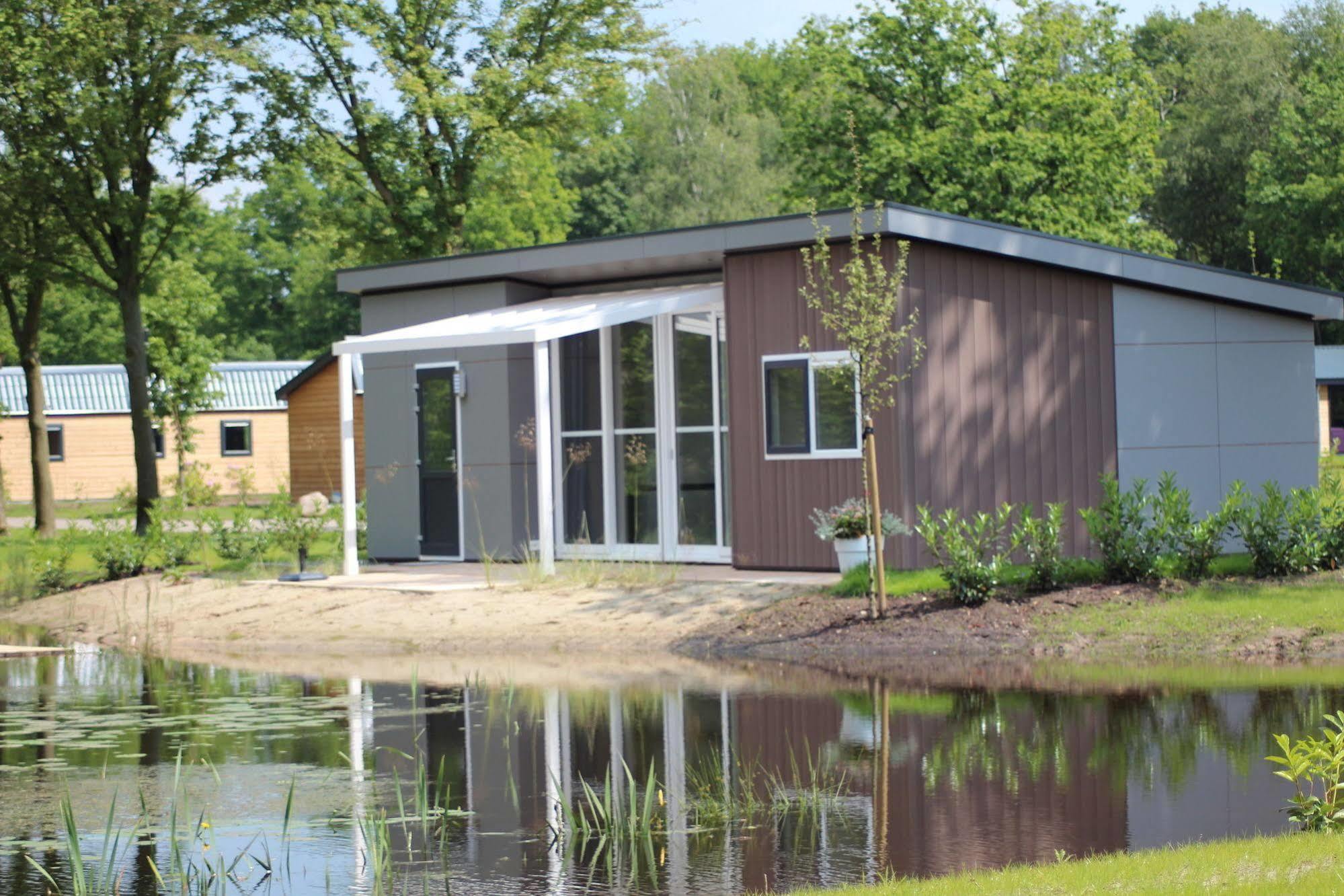 Europarcs De Biesbosch Hotell Willemsdorp Eksteriør bilde