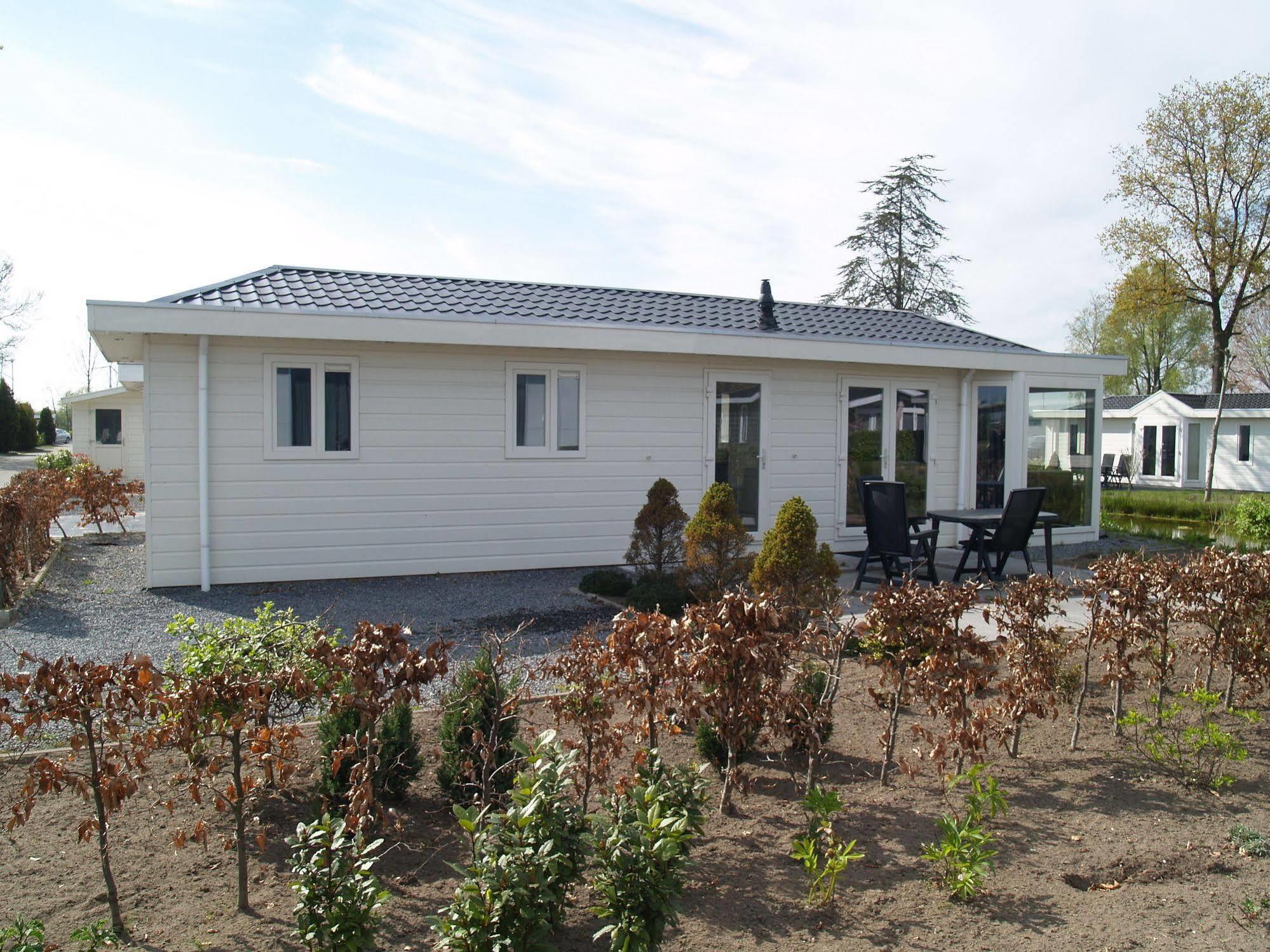 Europarcs De Biesbosch Hotell Willemsdorp Eksteriør bilde